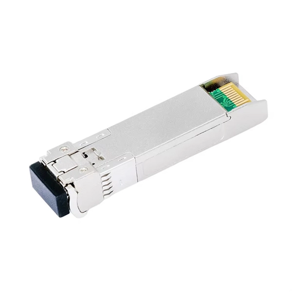 Optical transceiver connected to switch