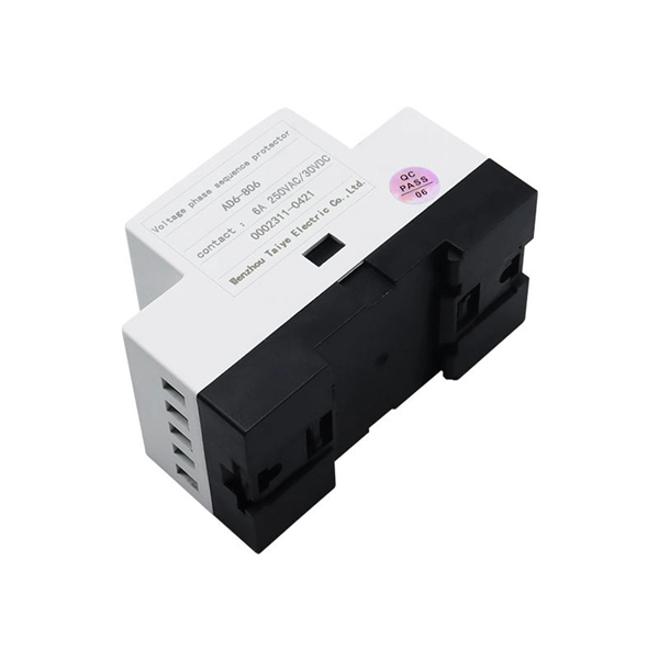 Comparison of 2 5G latency of optical transmitters