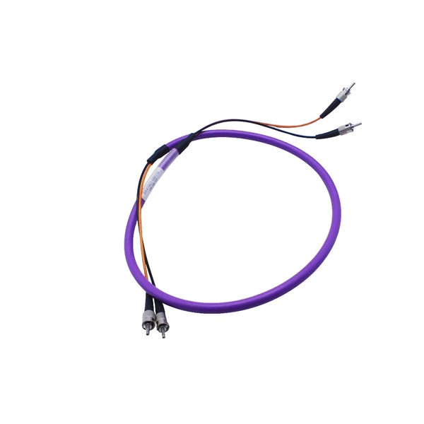 Indonesia s longitudinal displacement type optical attenuator