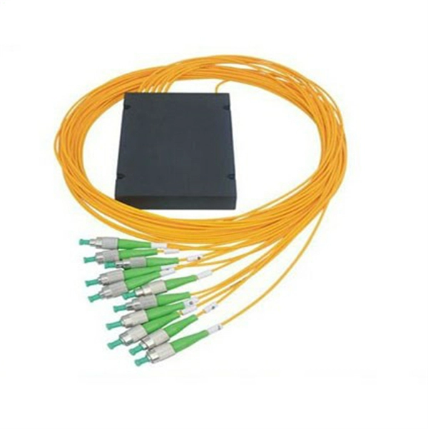 Integrated wiring in distribution boxes