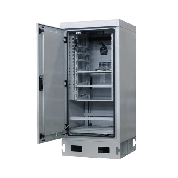 Is a universal fiber optic router compatible with all three major networks 