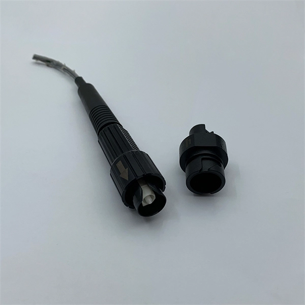 Circle-to-circle pigtail fiber