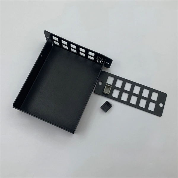 Wavelength division multiplexing demultiplexing device types include
