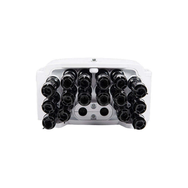 Photovoltaic combiner box contactor